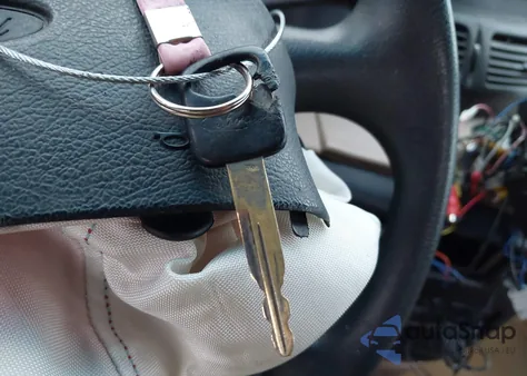 1998 Ford Windstar Gl/Limited/Lx from USA, damaged, VIN 2FMZA514XWBC42669